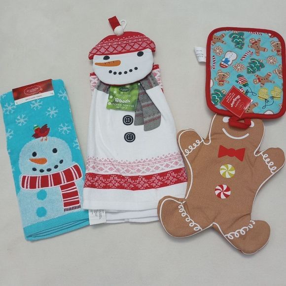 NWT Kohl's Holiday Set of Kitchen Towels, Bath Towel, Oven Mitt and Pot Holder - Picture 1 of 9